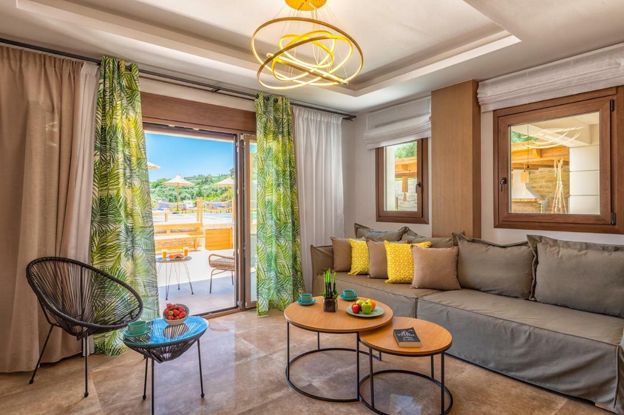 Ivoni Villa, An Iconic Summer Retreat, By Thinkvilla Perama  Buitenkant foto