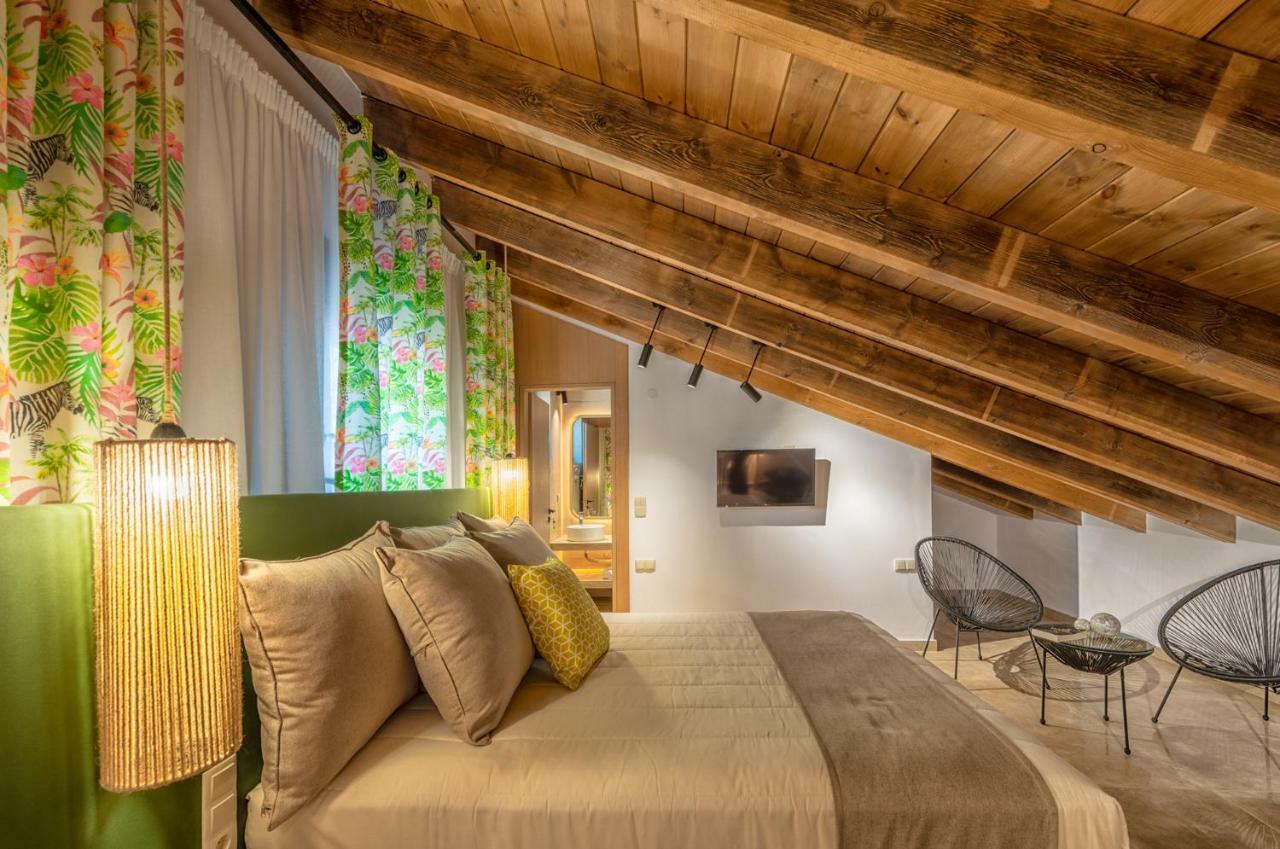 Ivoni Villa, An Iconic Summer Retreat, By Thinkvilla Perama  Buitenkant foto