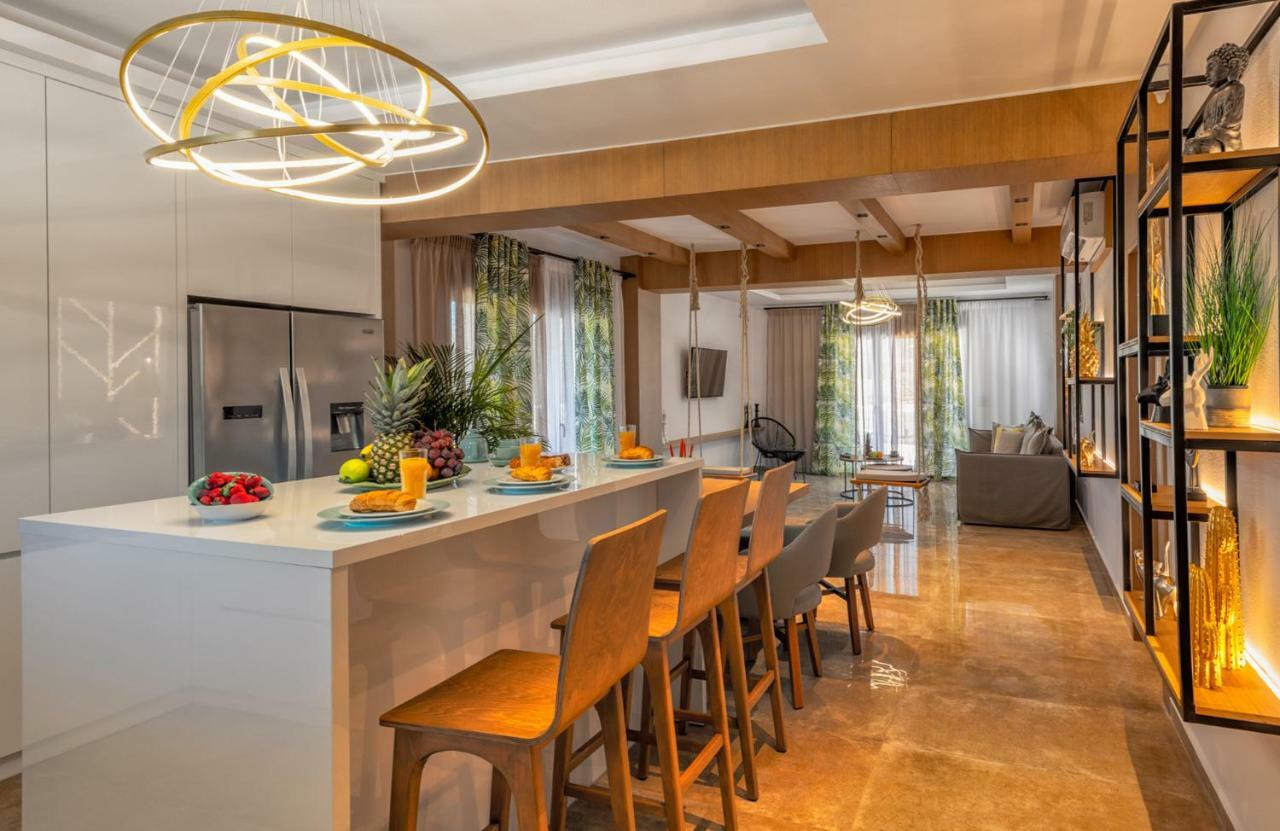 Ivoni Villa, An Iconic Summer Retreat, By Thinkvilla Perama  Buitenkant foto