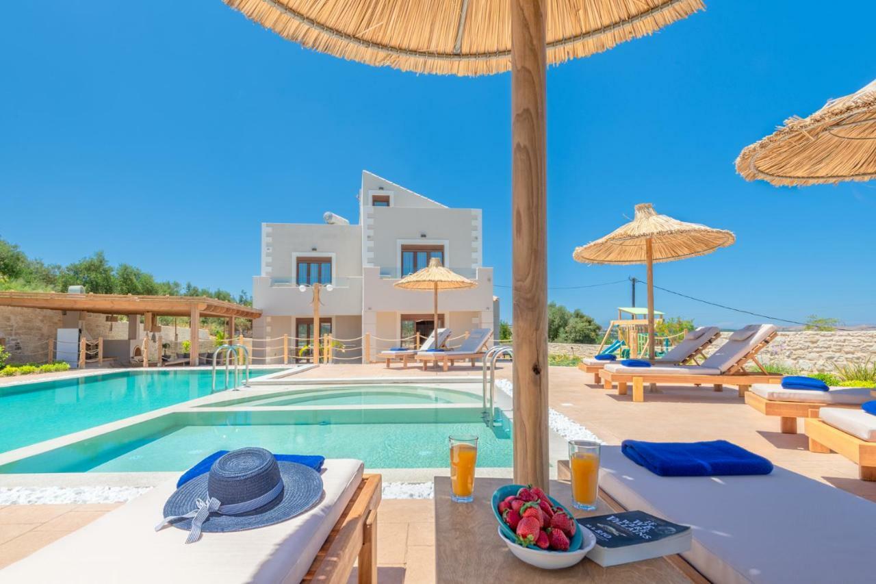 Ivoni Villa, An Iconic Summer Retreat, By Thinkvilla Perama  Buitenkant foto