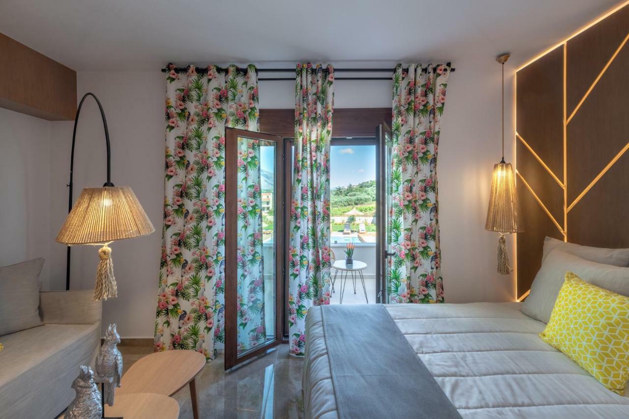 Ivoni Villa, An Iconic Summer Retreat, By Thinkvilla Perama  Buitenkant foto