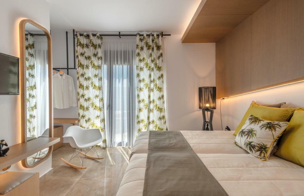 Ivoni Villa, An Iconic Summer Retreat, By Thinkvilla Perama  Buitenkant foto